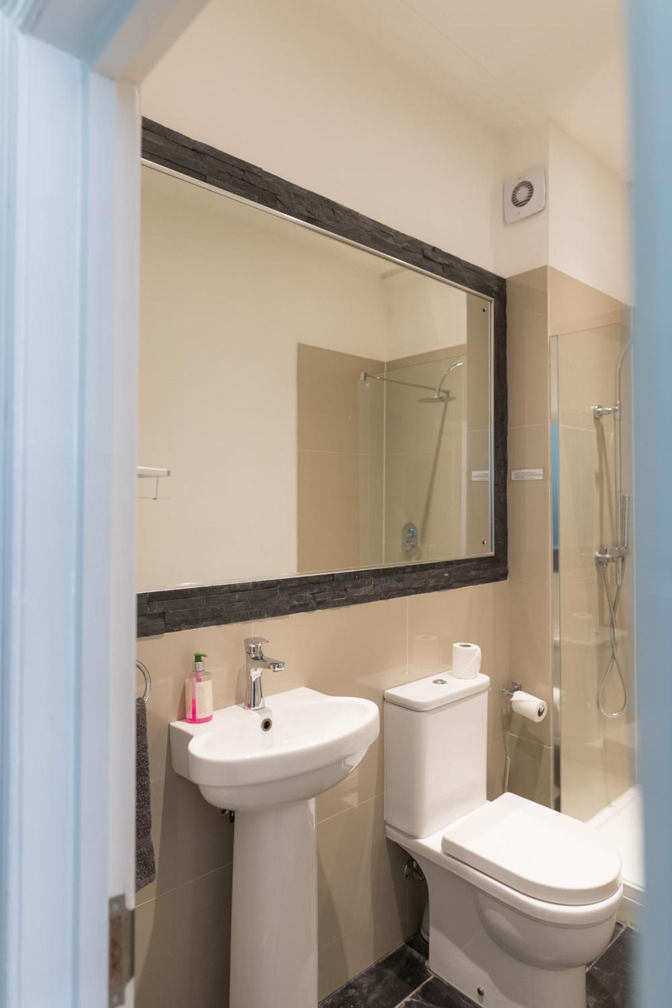 Ebs Hostel London Catford Zewnętrze zdjęcie